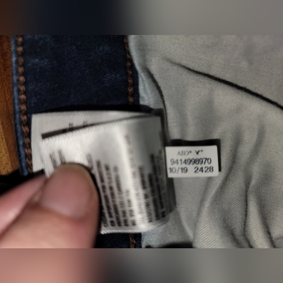 AE Dream High-Waisted Jegging, Size 2, Distressed - Picture 12 of 12